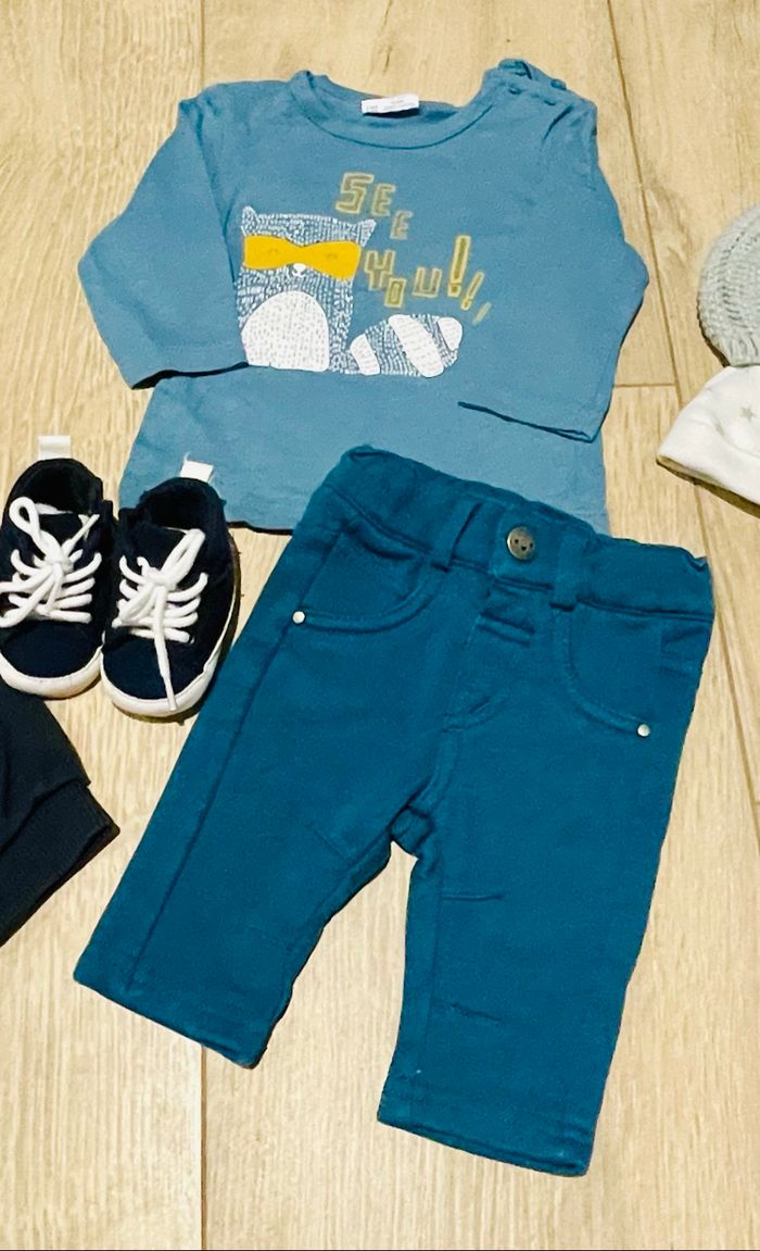 🌟 Adorable lot garçon taille 1 mois 🌟 - photo numéro 3