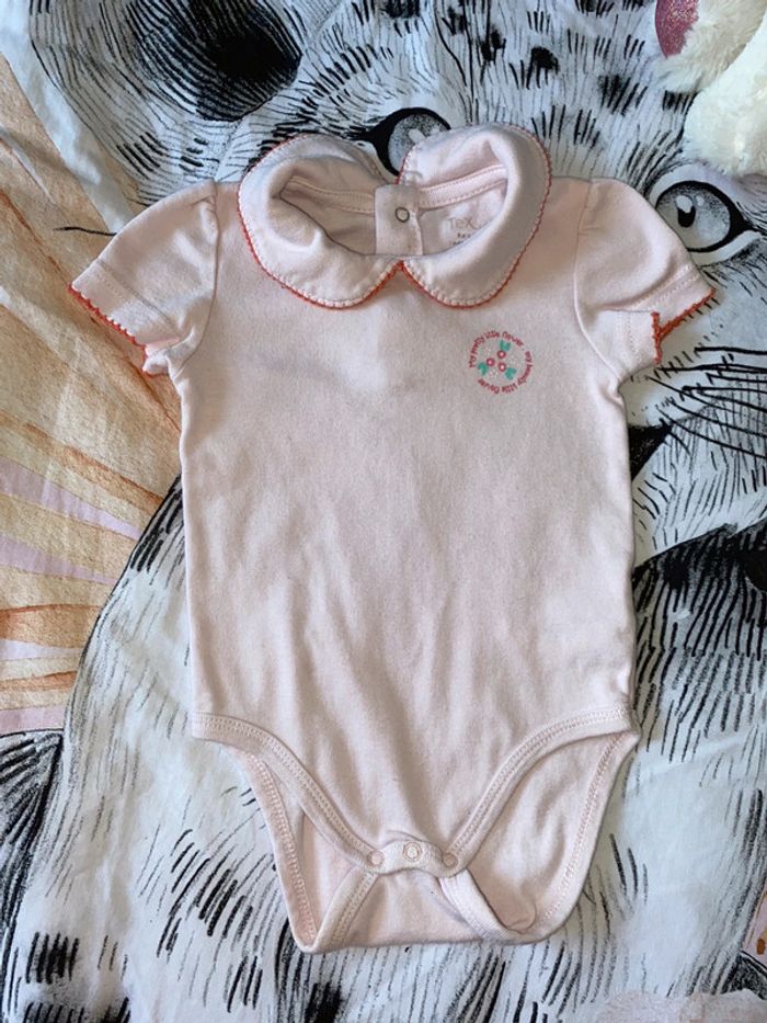Lot de 5 bodies, taille 9 mois, différentes marques. - photo numéro 12