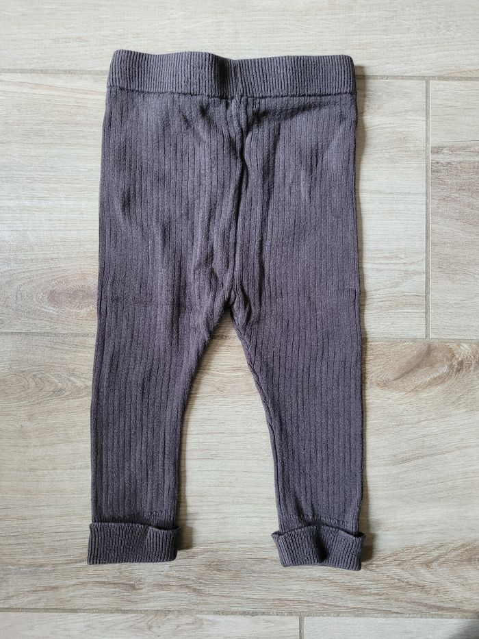 Ensemble t-shirt manches longues fleuris et legging  taille 18 mois - photo numéro 7