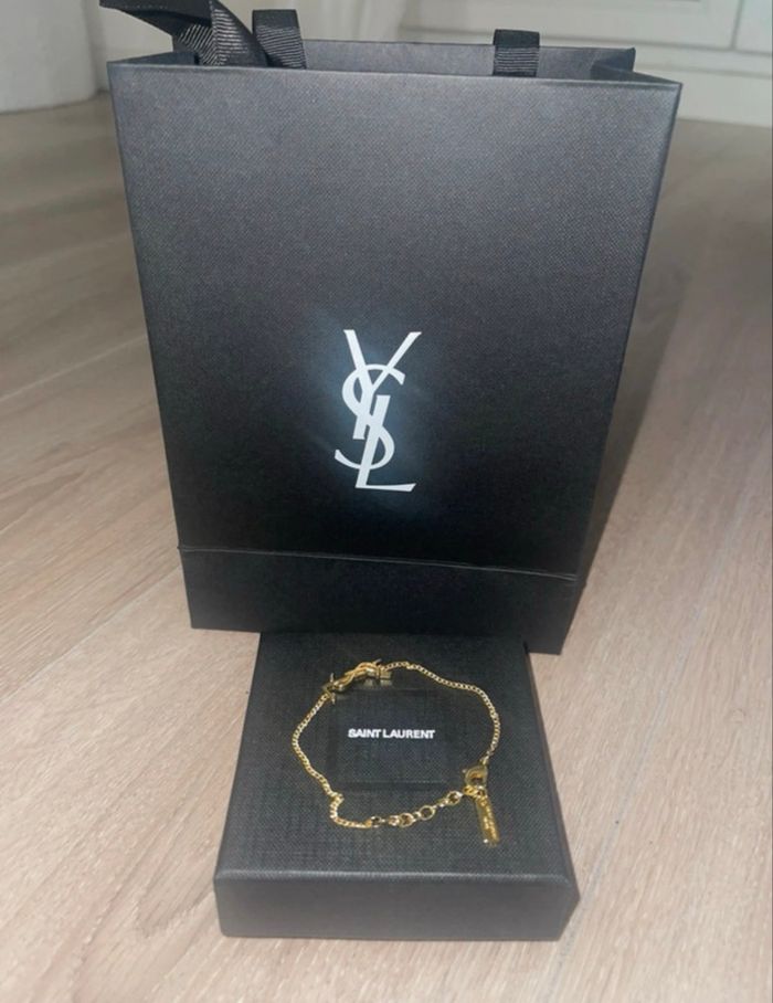 Bracelet Saint Laurent cassandre