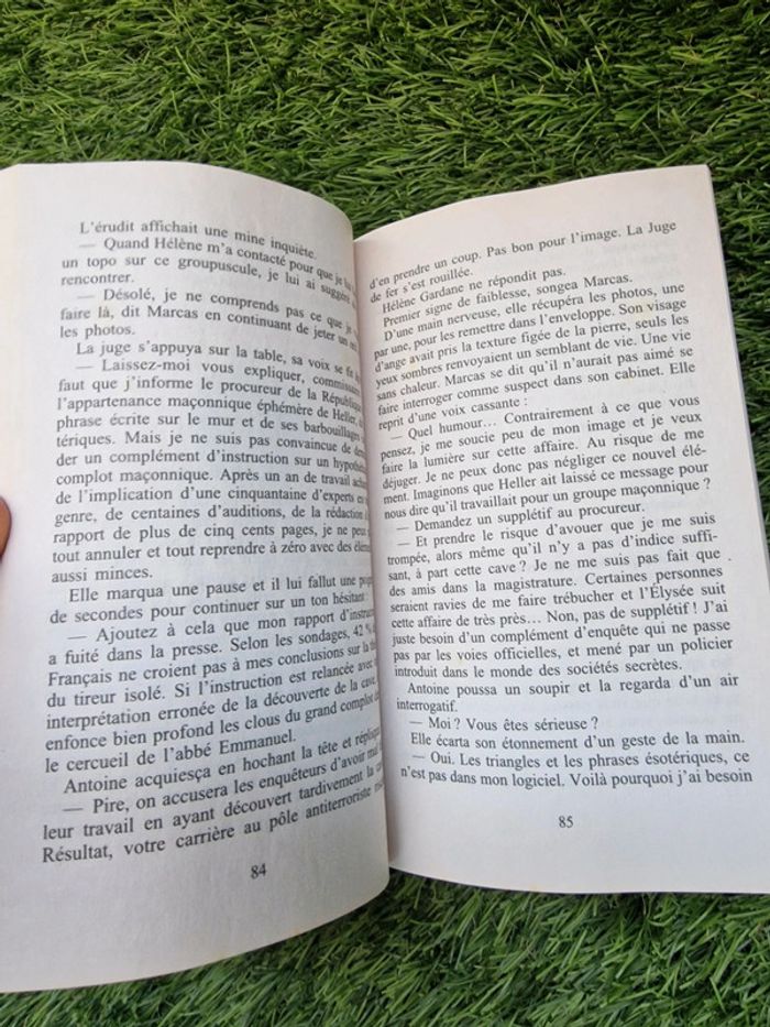 Livre "Le règne des illuminati" - photo numéro 11