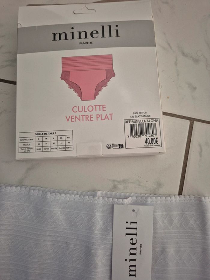 Culotte ventre plat effet gainant"Minelli" en dentelle - photo numéro 4
