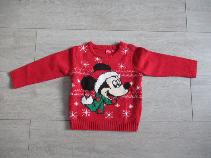 Pull en laine mickey de noël à pompons Taille 24 mois Disney
