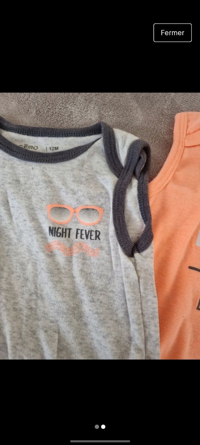 Lot bodies 12 mois - photo numéro 2