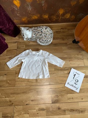 Joli t-shirt crème TAO très bon état 6 mois/68 cm