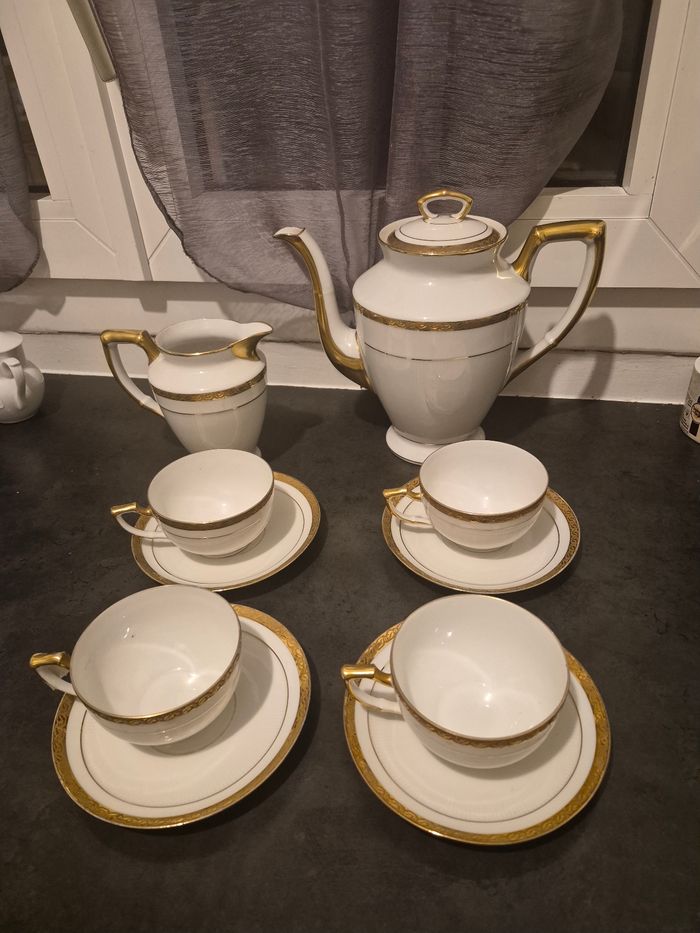 Service café/thé 10 pièces Porcelaine de Limoges  blanc&or - photo numéro 2