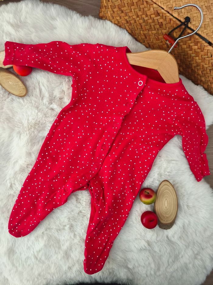Lot de 3 pyjama rouge ~ 1 mois - photo numéro 2