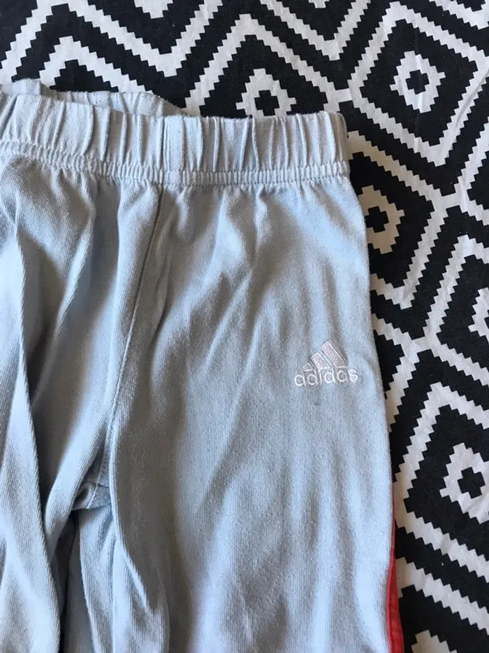 Ensemble pyjama adidas taille 3 ans - photo numéro 2