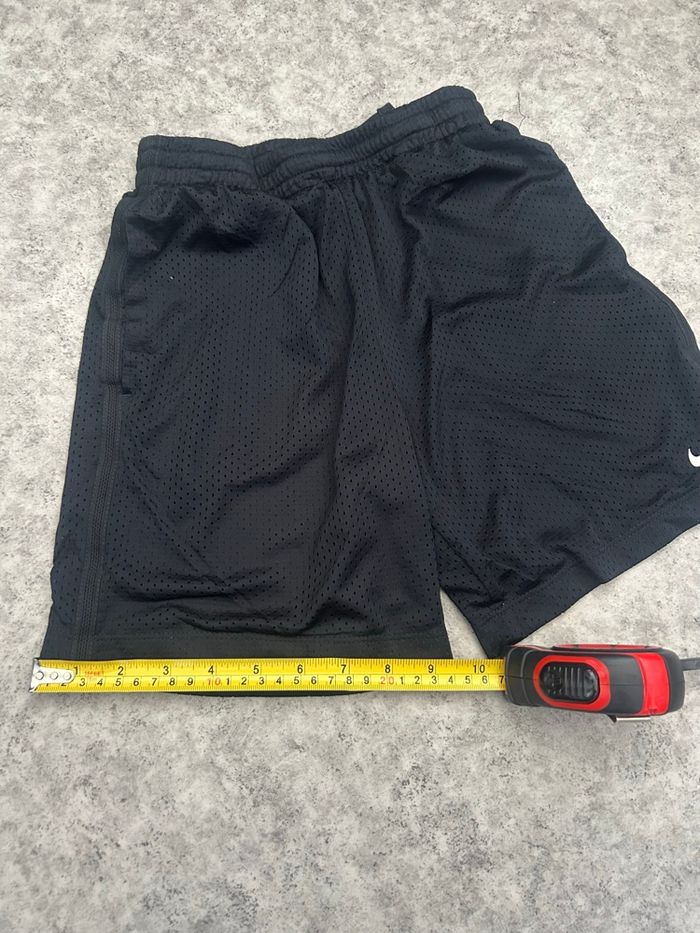 Short Nike noir enfant taille 10-12 ans / M enfant - photo numéro 6