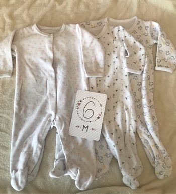 Lot 3 pyjamas