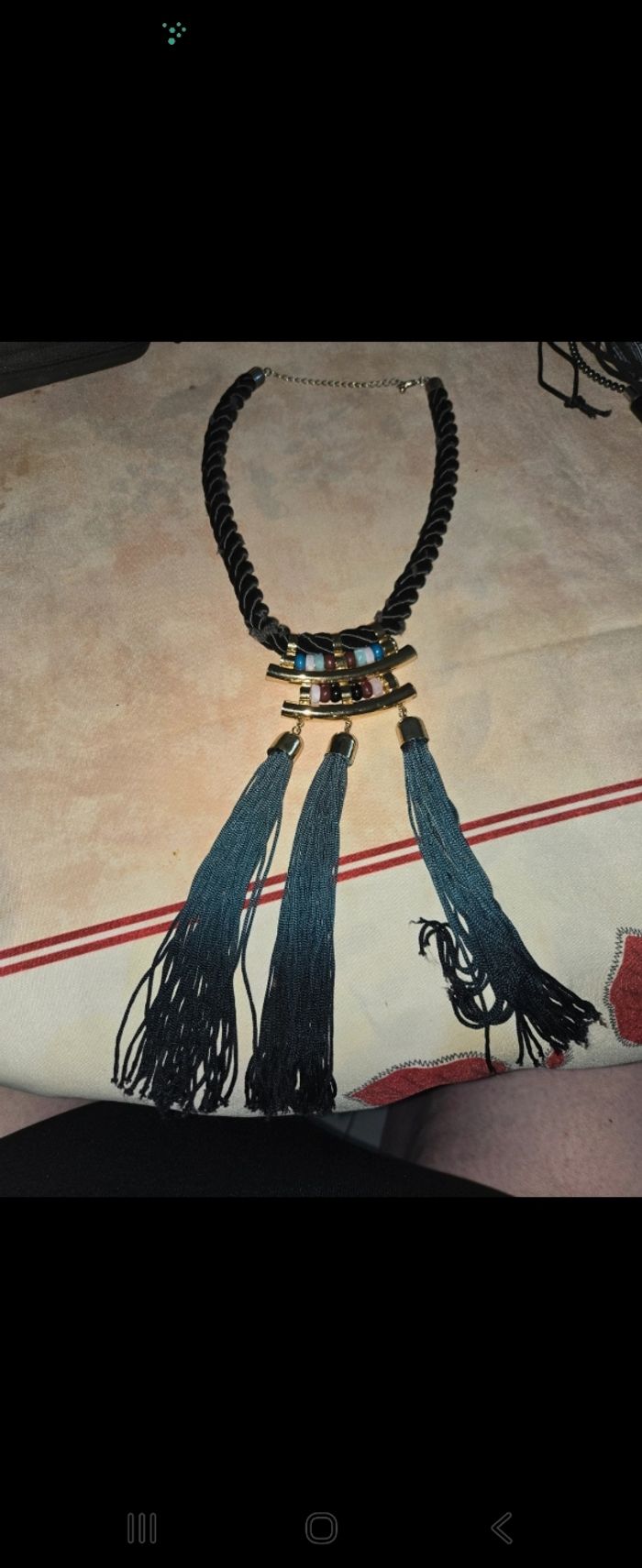 Collier fantaisie