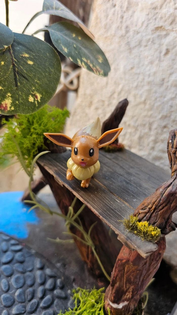 Super figurine Pokemon Nintendo Évoli effet brillant - photo numéro 2