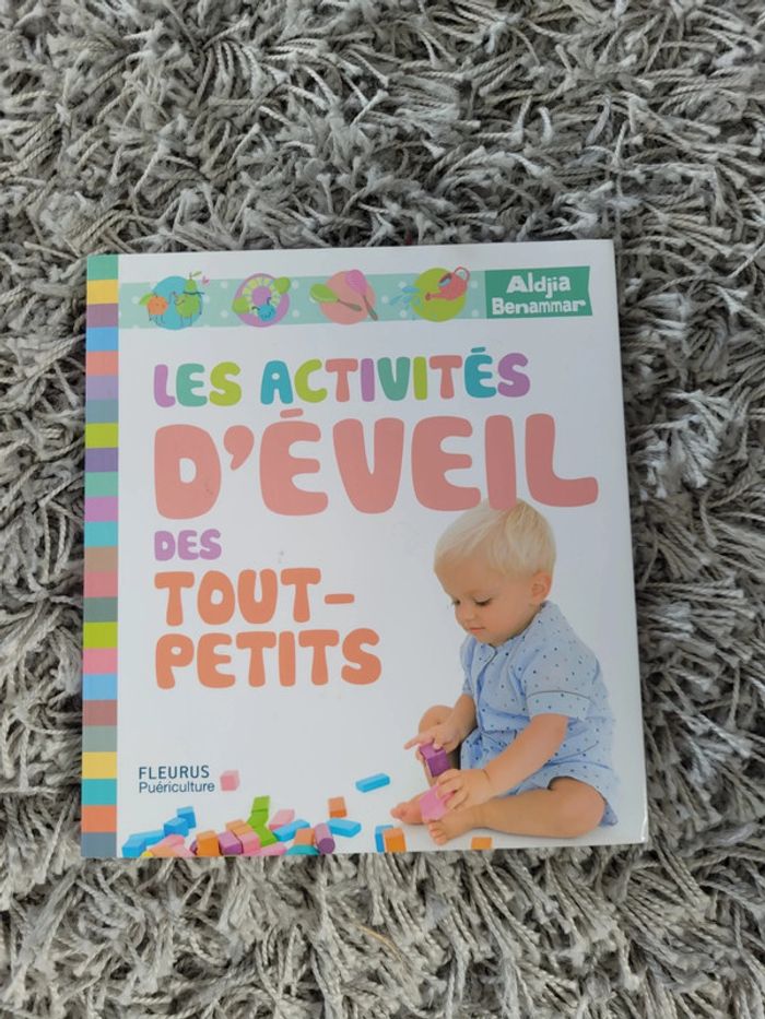 Iivre d'activités d'éveil