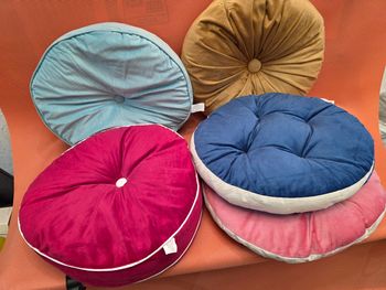 Lot de 5 coussins de sol en velours D40cm - Neufs