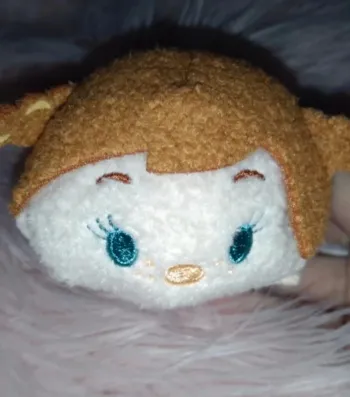 Tsum tsum peluche Anna de la reine des neiges