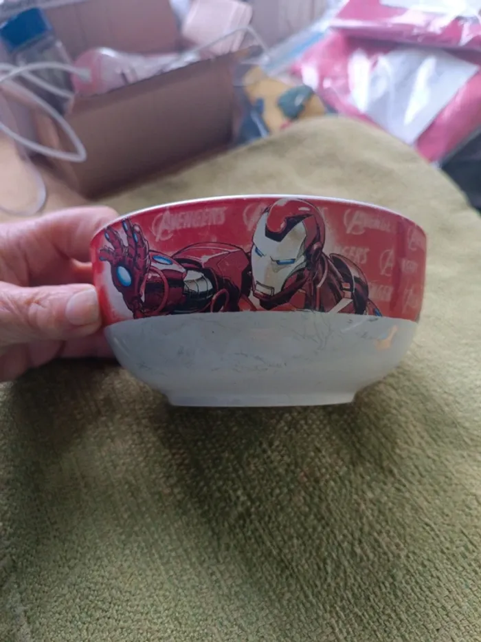 Bol à céréales Avengers. - photo numéro 2