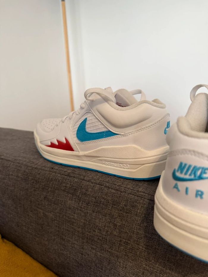 Jordan Stadium 90 - photo numéro 4