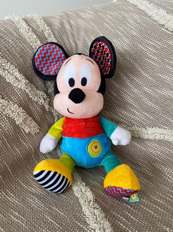 Peluche doudou 30cm Disney Mickey rouge et bleu jaune souris très bon état