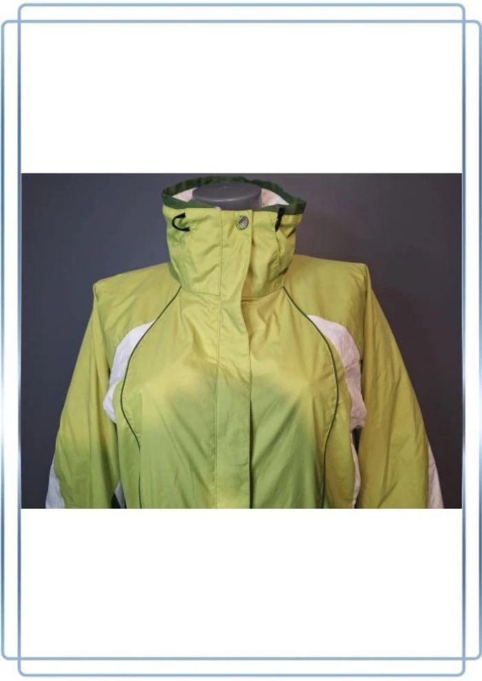 Blouson columbia femme verte et blanche / série storm dry / taille M brodé (279) - photo numéro 3