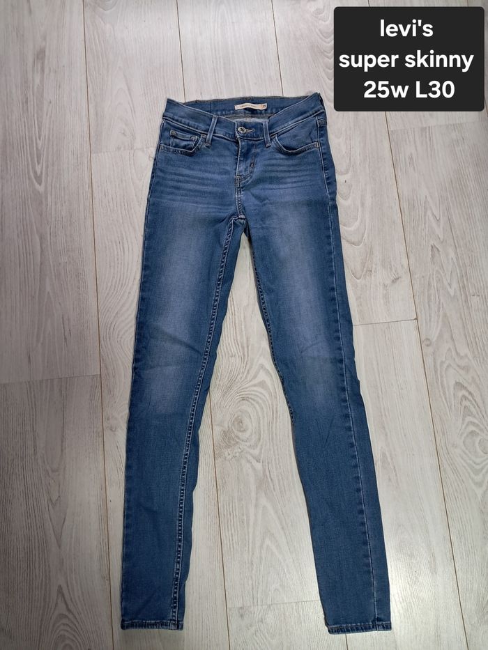 Jeans levi's super skinny 710 25w L30