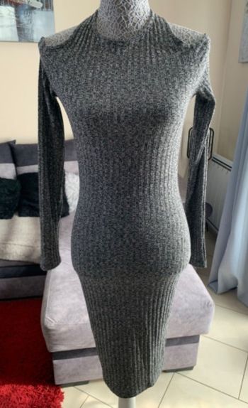 Robe moulante SHEIN taille S 36 voir petit 38