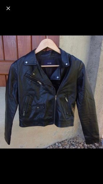 Petite veste en cuir