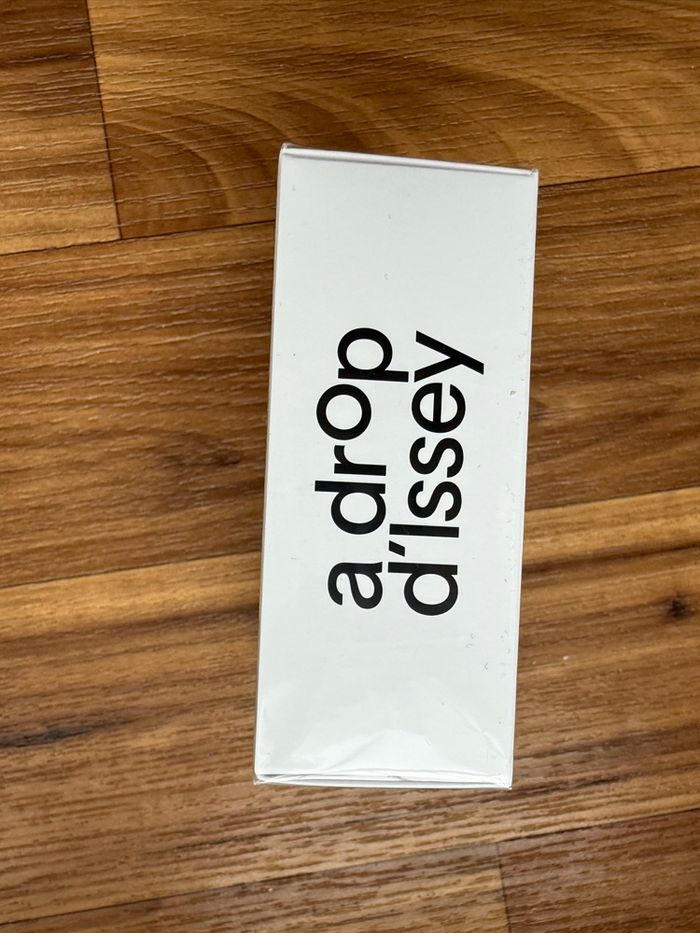 Issey miyake - photo numéro 4