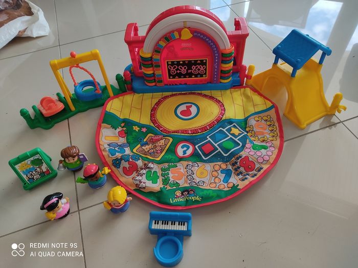 École little people