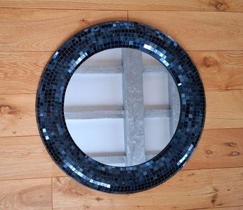 miroir en mosaïque noir