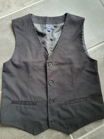 Gilet noir habillé 12 ans