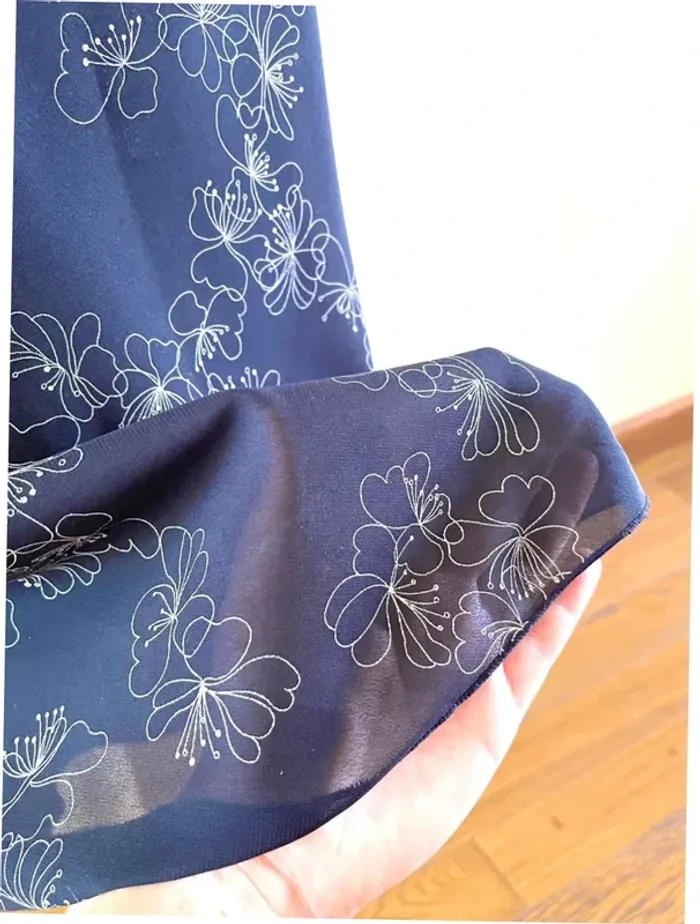 Sublime jupe fluide noir à léger motif fleur neuve H&M - photo numéro 9