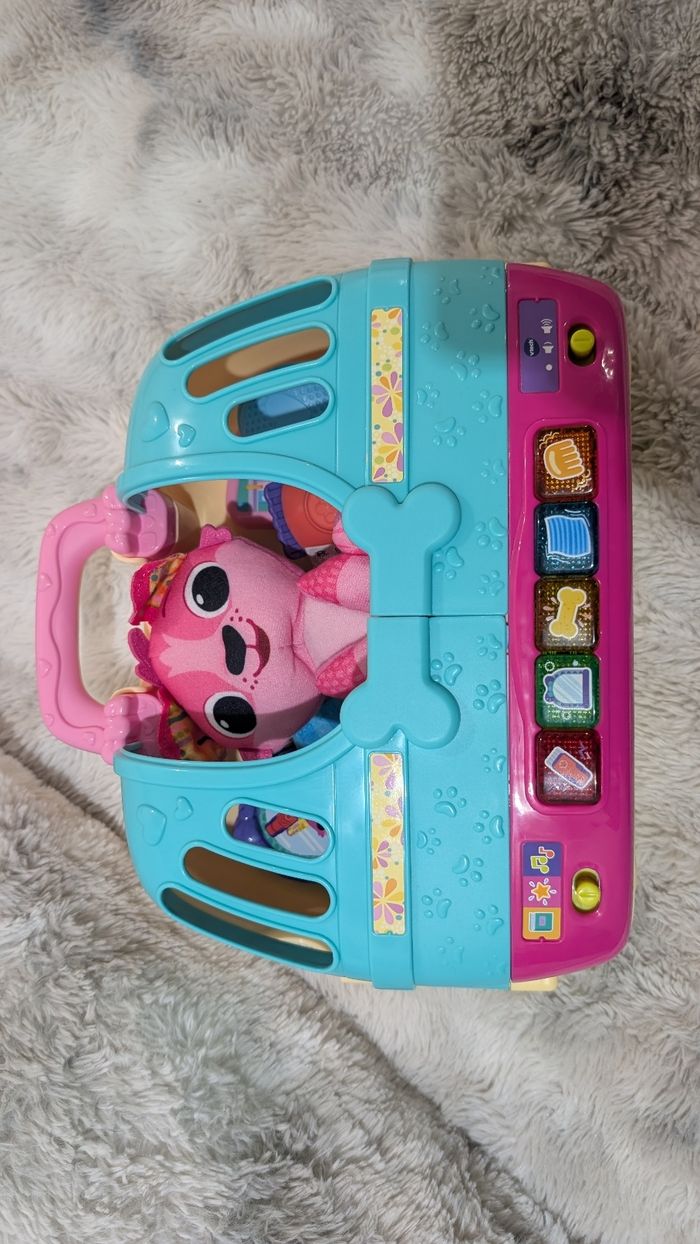 Titou et son salon de toilettage interactif de VTech