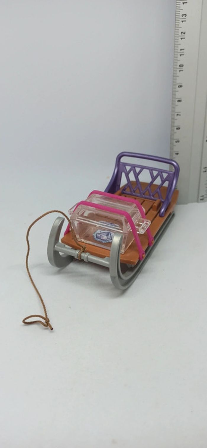 Traîneau marron avec boîte transparente playmobil