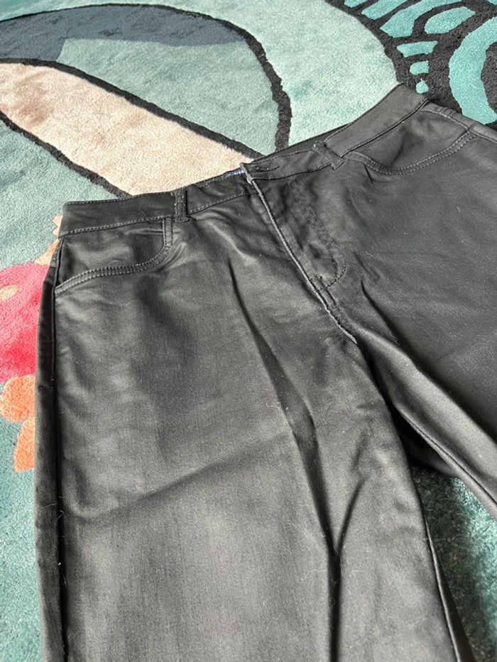 Pantalon noir - photo numéro 2