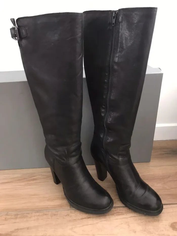 Bottes en cuir  noir Minelli - photo numéro 3