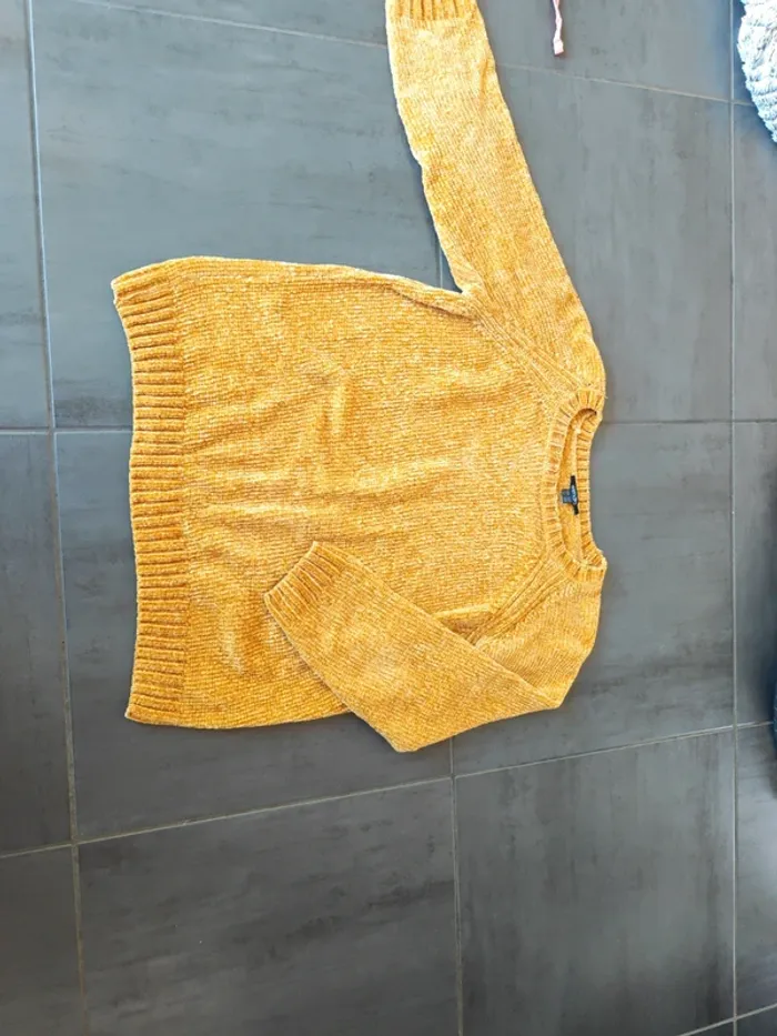 Pull 42 44 esmara
