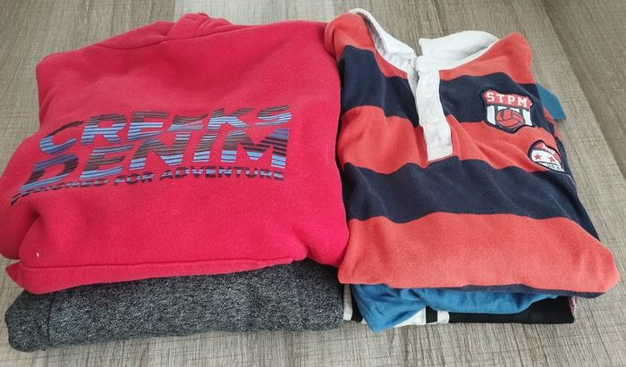 Lot de vêtements 10 ans - photo numéro 2