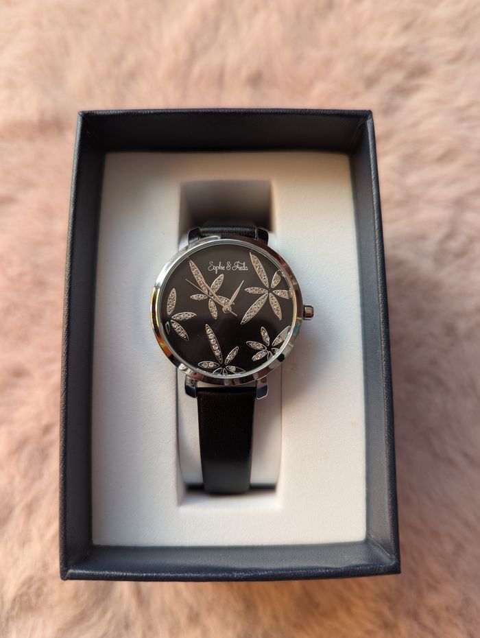 Montre Sophie and Freda.