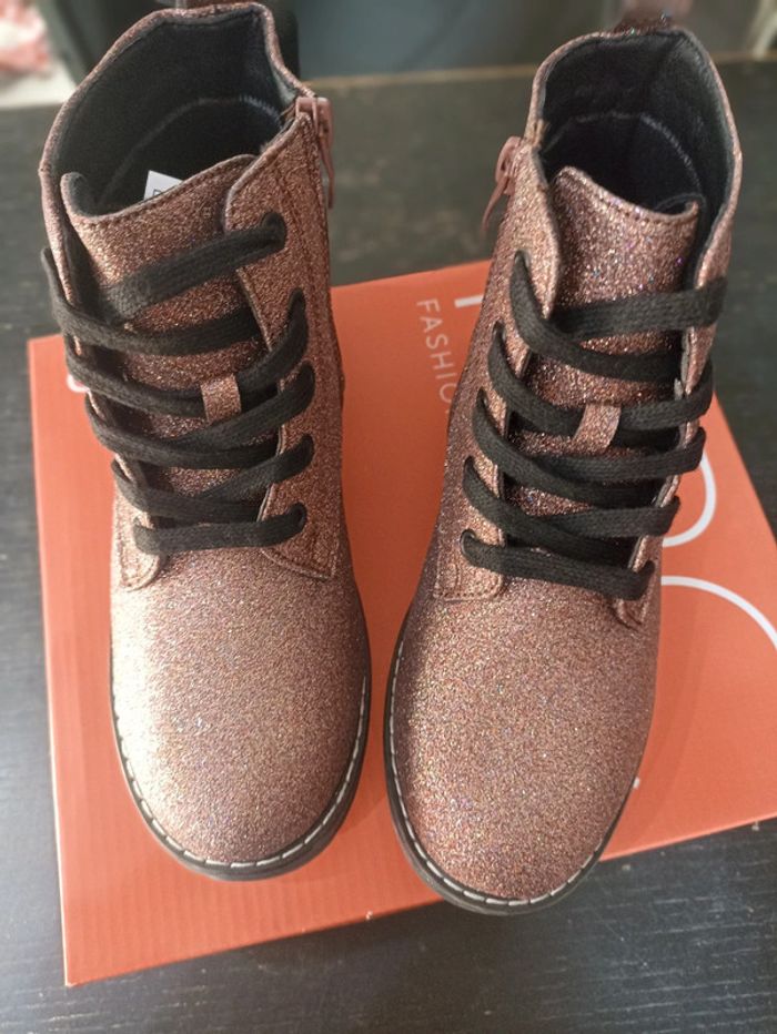 Bottines rose pailleté taille 33 - photo numéro 2