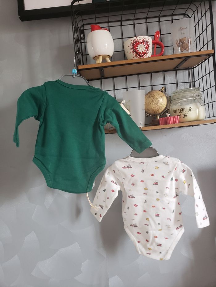 Lot de 2 bodys 🎀 Mots d'enfants 3 mois 1€50 - photo numéro 5