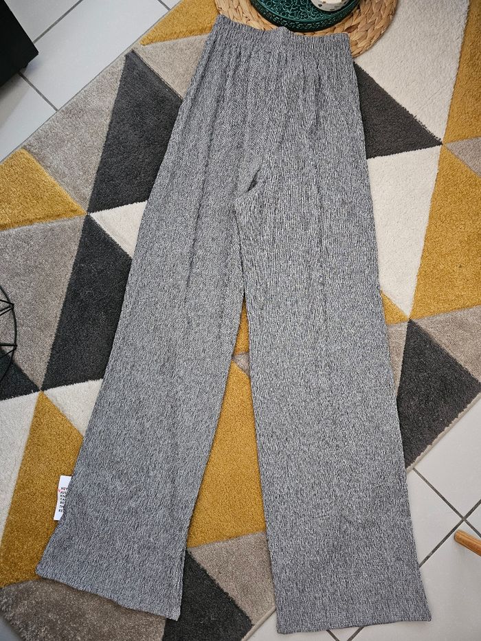 Joli pantalon gris large neuf Asos taille 34 - photo numéro 10