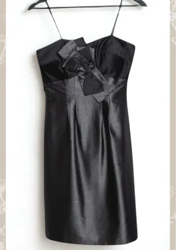 Robe noire satinée  noeud papillon Akac Ecou – Taille 34
