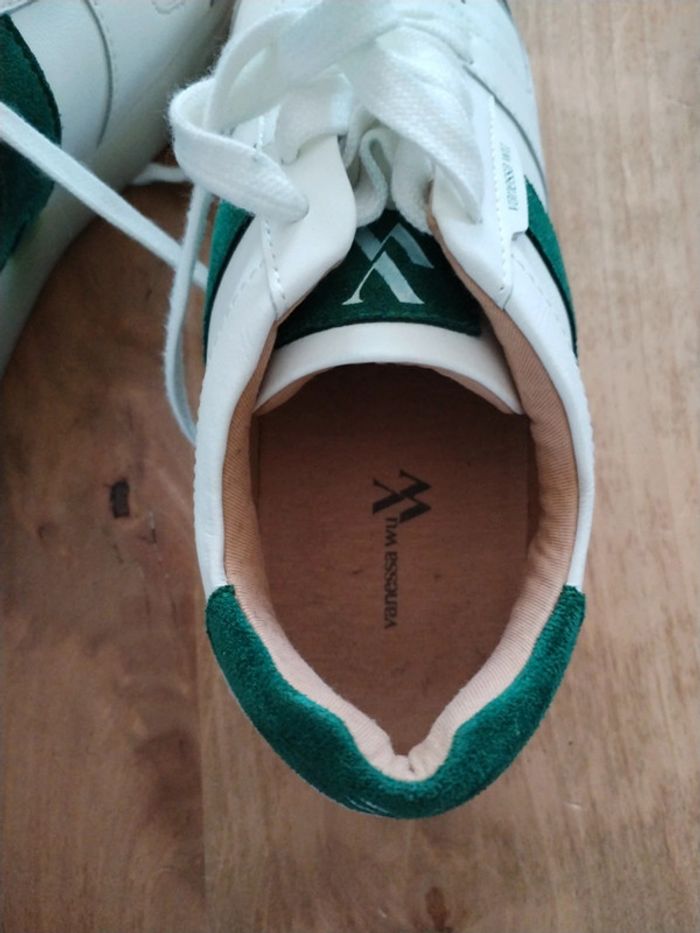 Baskets blanc et vert foncé - photo numéro 3