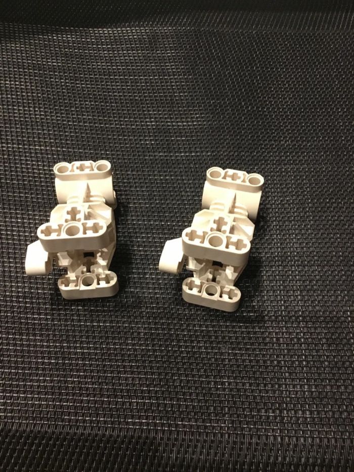 Lego Bionicle lot 2 corps torses blancs pièces détachées - photo numéro 5