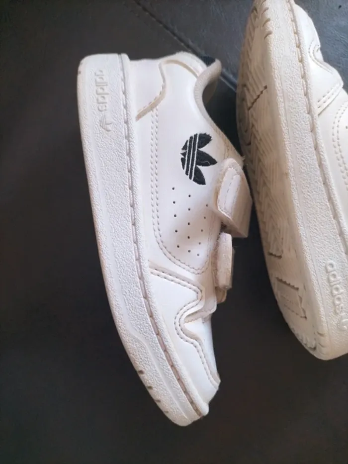 Baskets taille 25 Adidas - photo numéro 2