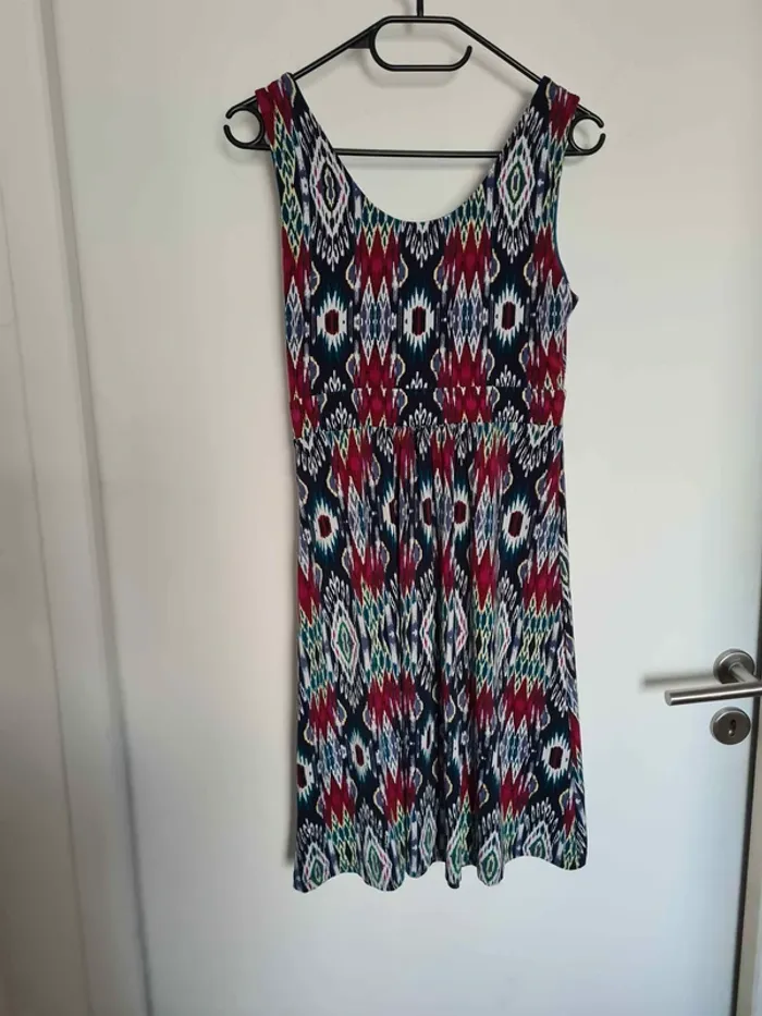 Robe élastique coloré taille 38 - photo numéro 5
