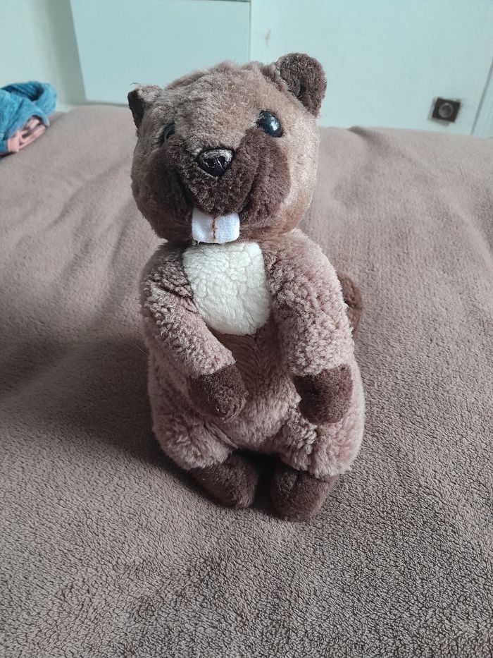 Peluche Castor JouéClub - photo numéro 2