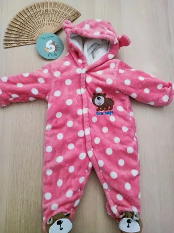 Combinaison taille 6 mois