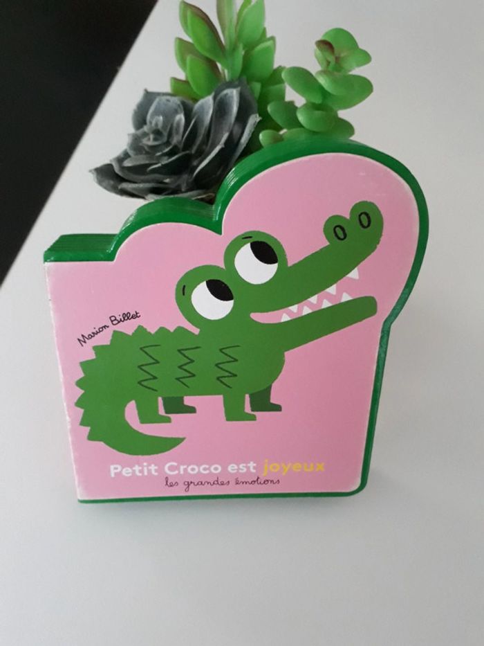 Petit Croco est joyeux🌿💝