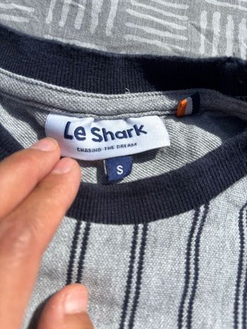 Lot de 2 t shirt Le shark